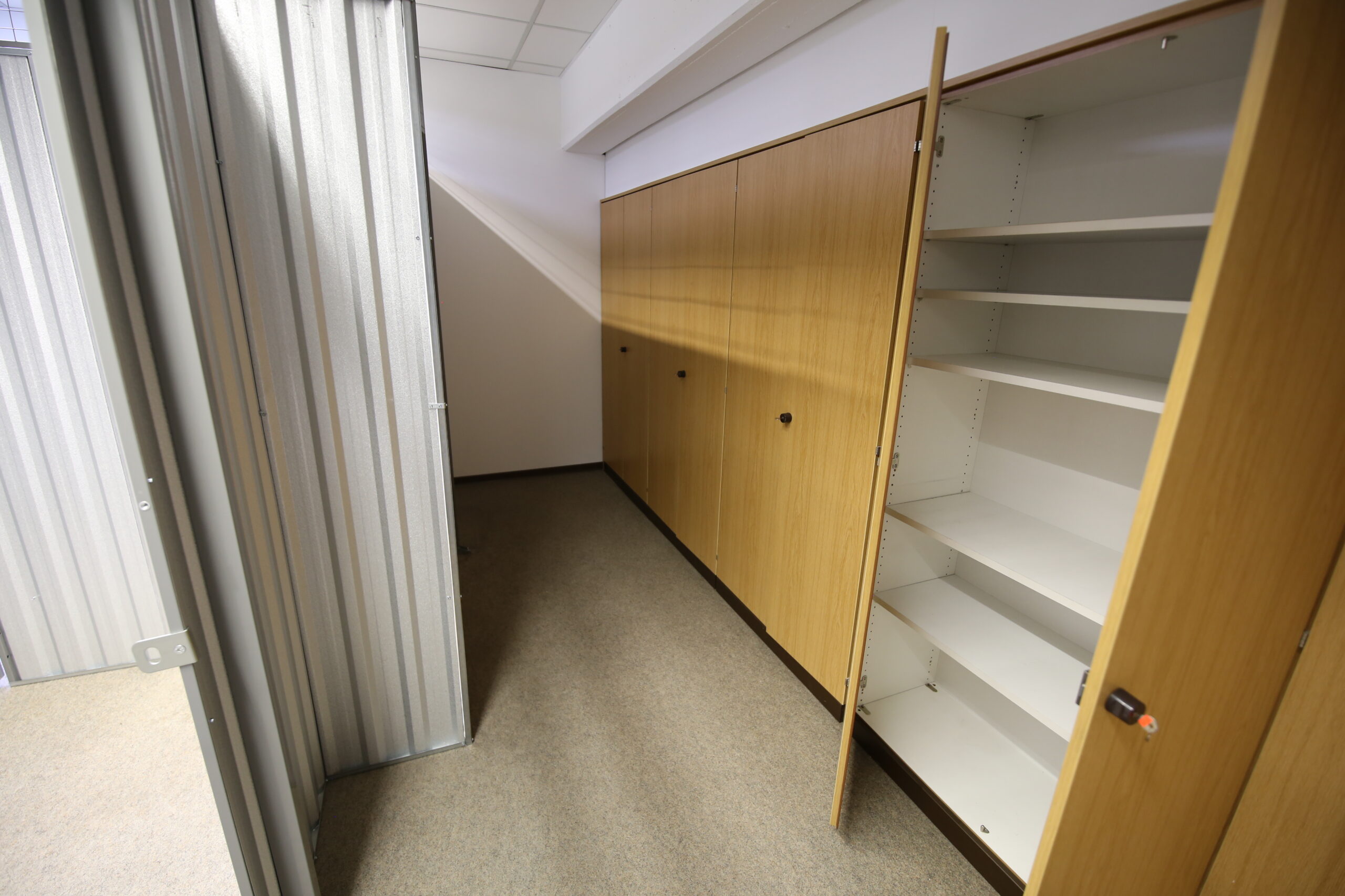 Einlagerung von Akten im Selfstorage Karlstein Genügend Platz für Ihre Akten